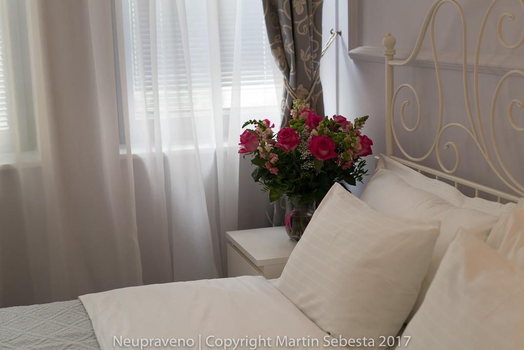 Apartments Almandine Prague Exterior photo